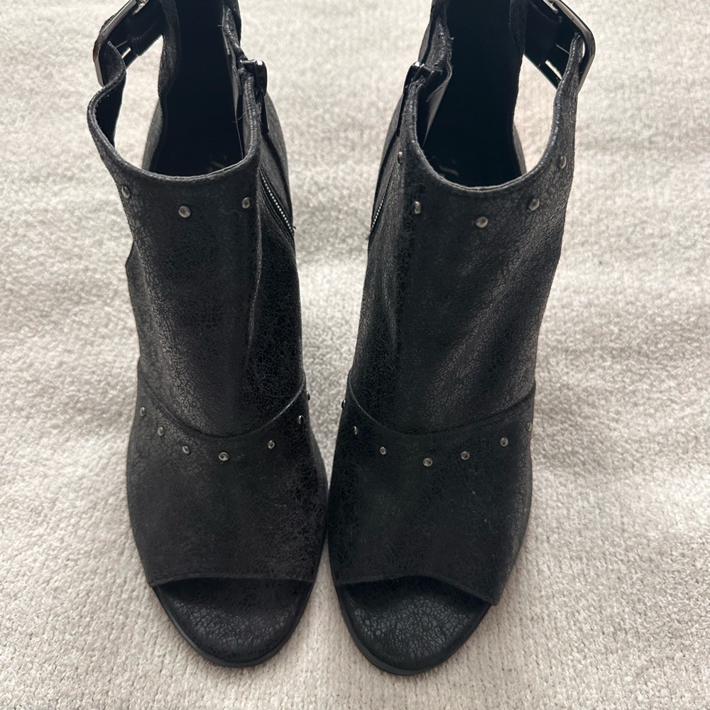 Vera Wang Elegant Black Women's Shoes